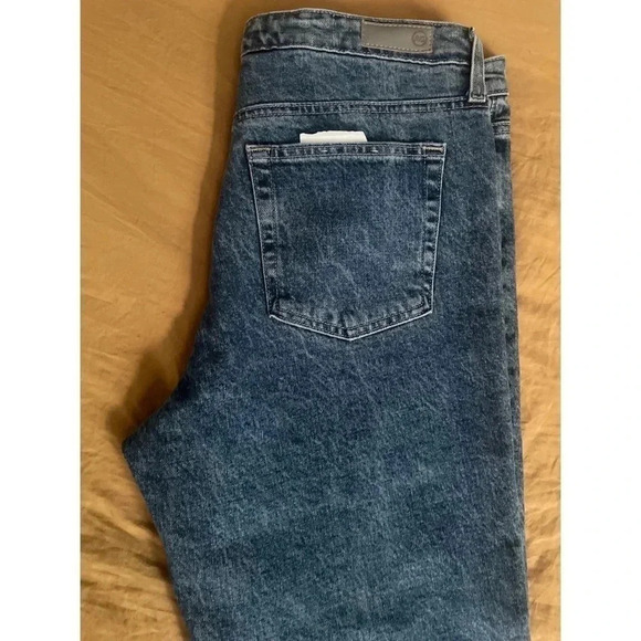 AG Contour 360 Isabelle High Rise Straight - Picture 6 of 9